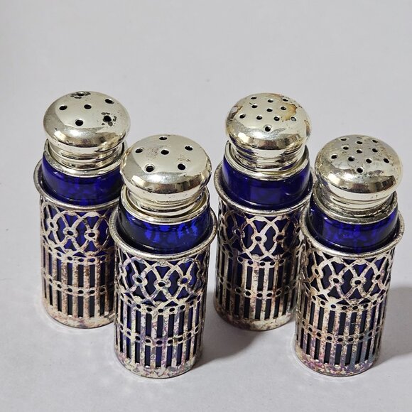 4 Pierced Silverplate Cobalt Salt Pepper Shakers 2.5" Towle Japan Blue Glass vin - Picture 2 of 6